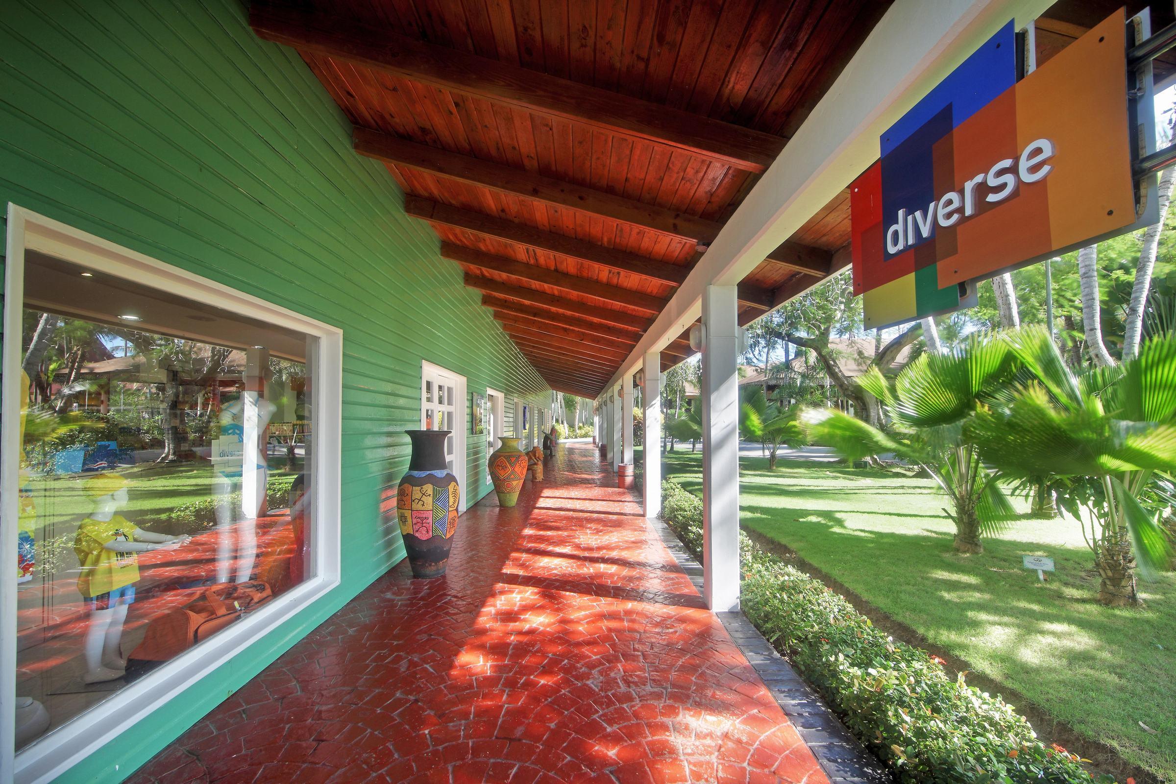 Grand Palladium Palace Resort Spa & Casino Punta Cana Exterior photo